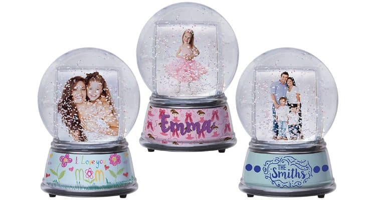 Customised snow globe